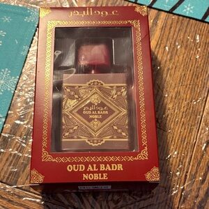 Noble Red and Gold cologne